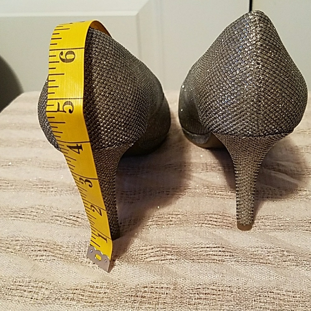 Shoes - Picture 5 of 5